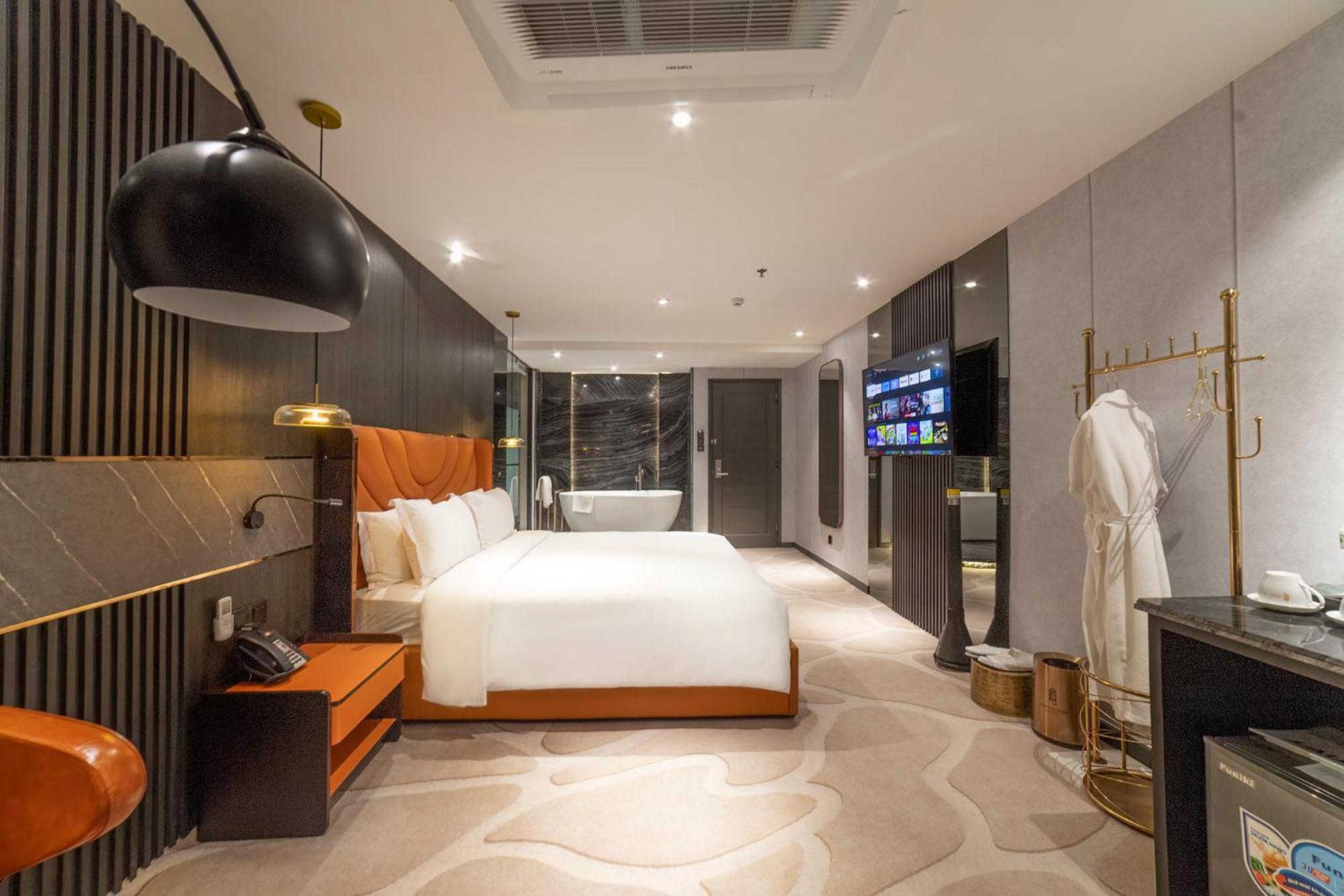 New Century Hotel - Dalat מראה חיצוני תמונה