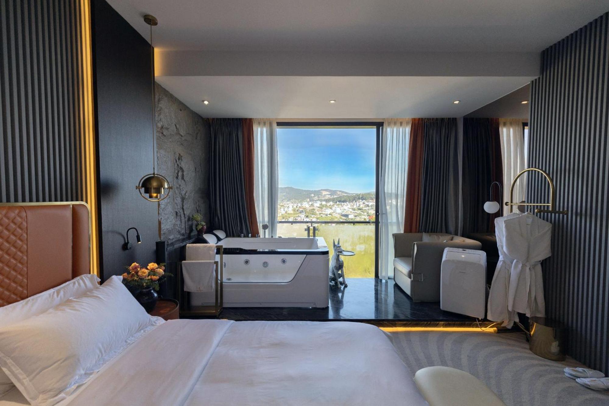 New Century Hotel - Dalat מראה חיצוני תמונה