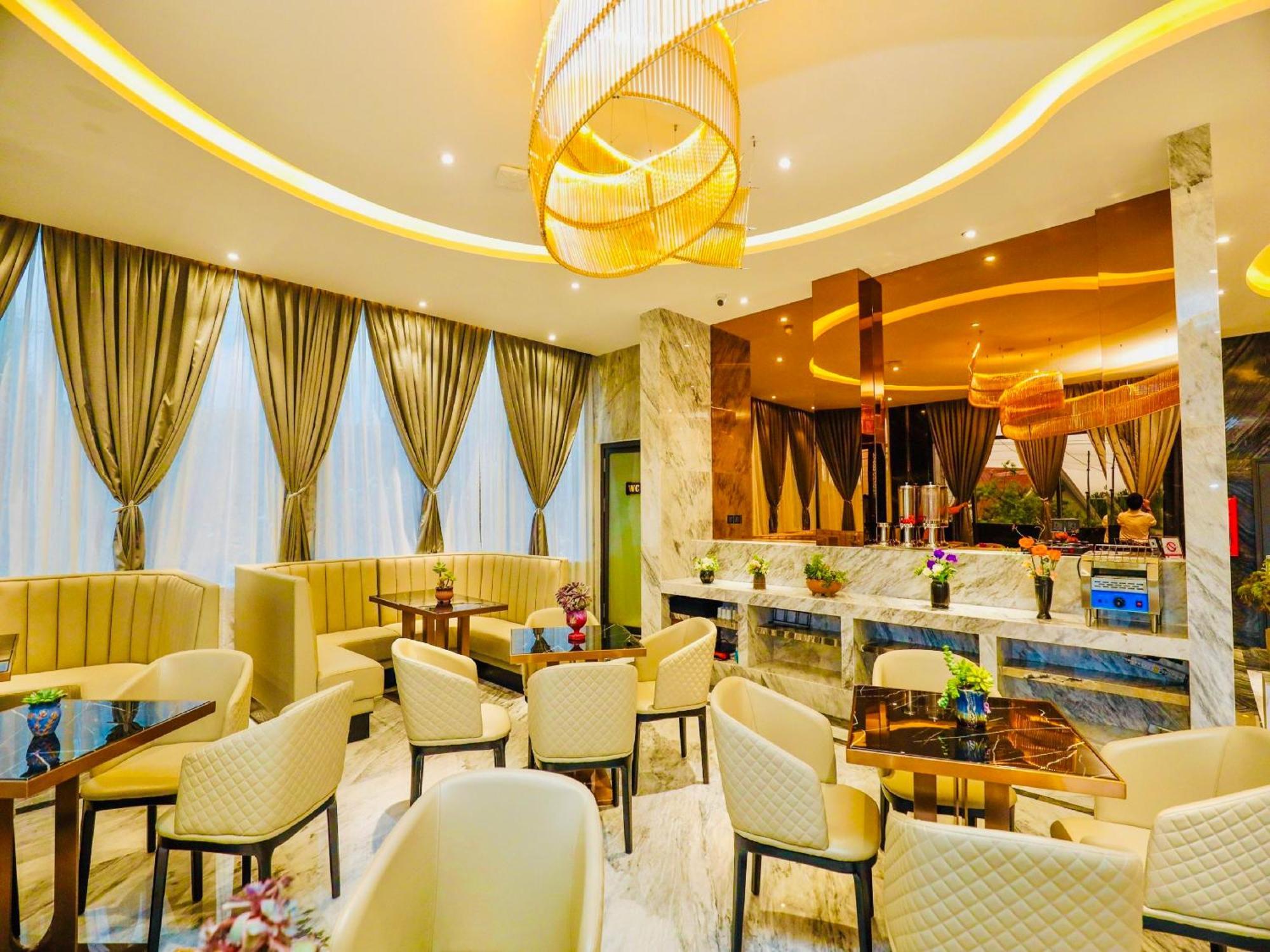 New Century Hotel - Dalat מראה חיצוני תמונה