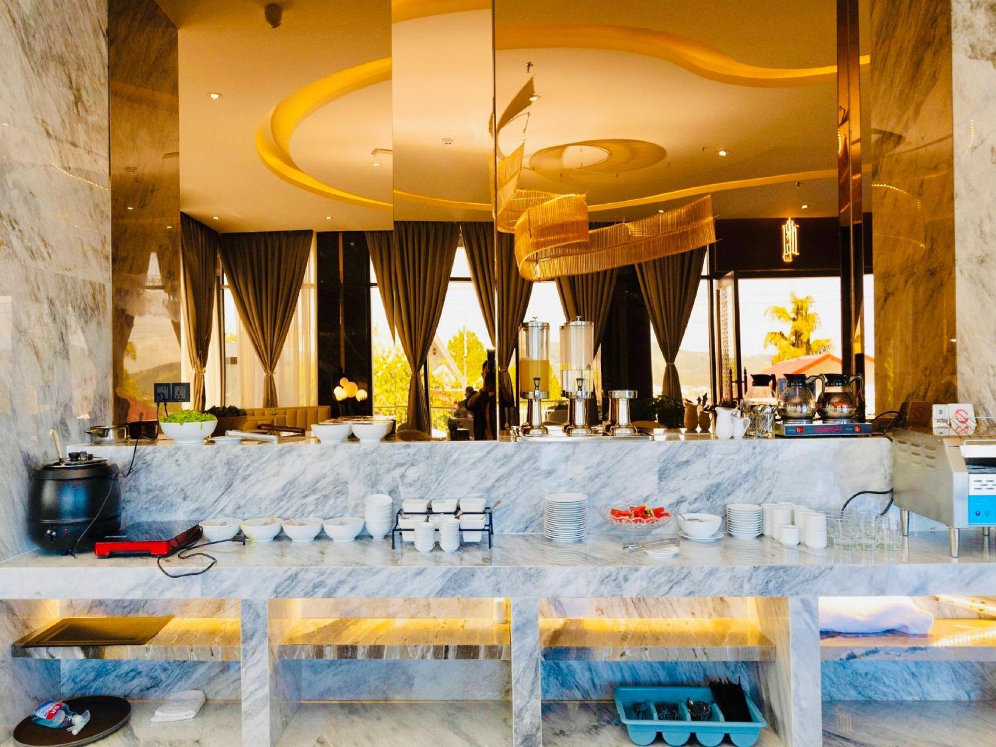 New Century Hotel - Dalat מראה חיצוני תמונה